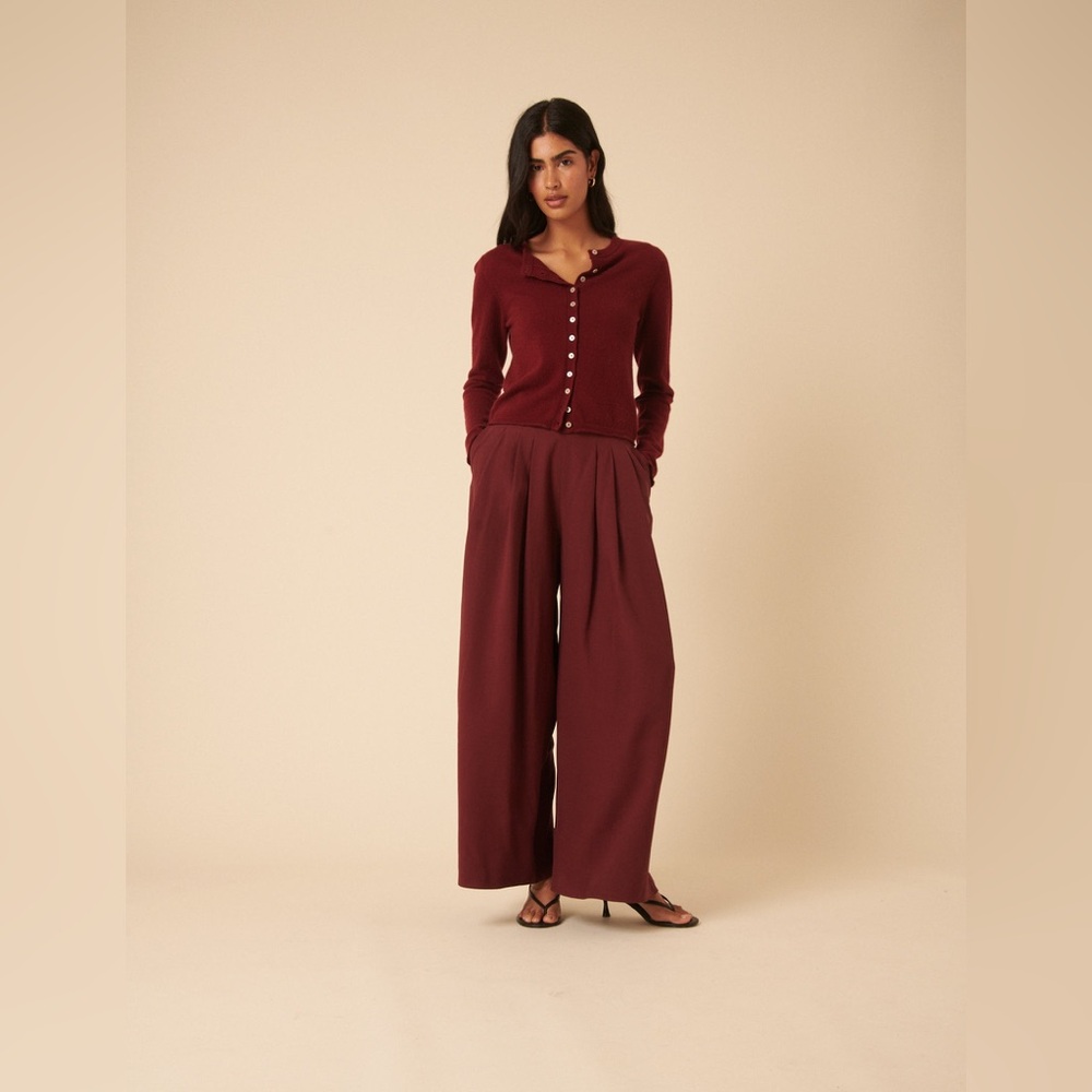 Nobody’s Child Burgundy Pleated Wide Leg Trousers Petite 6P US 6 UK 10